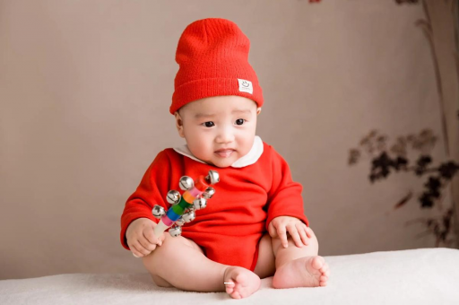 贵港宝宝几个月戴银手镯好 贵港宝宝几个月戴银手镯好